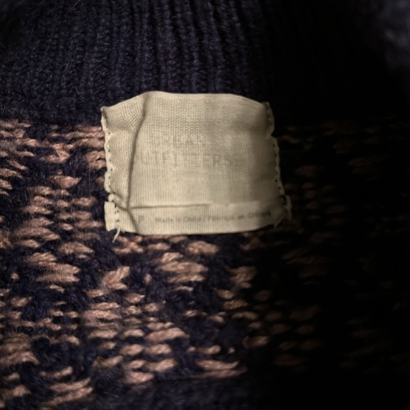 Urban Outfitters Wool Blend Lattice Puff Sleeve Sweater - Picture 2 of 3